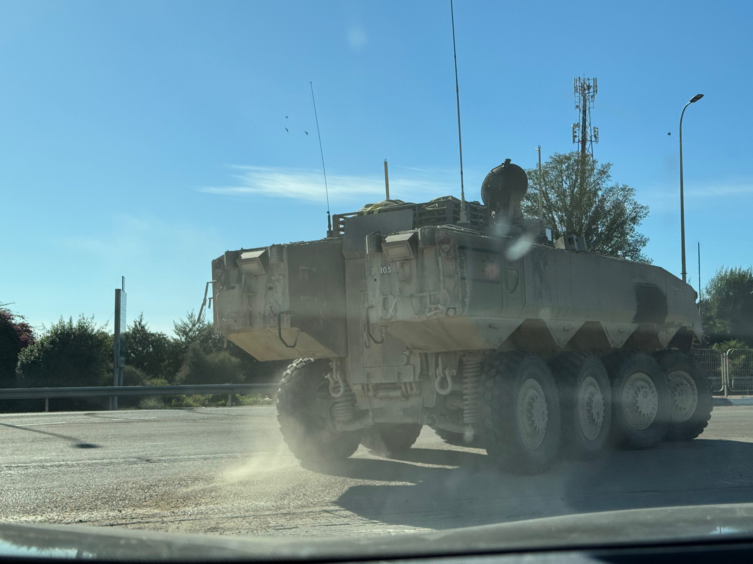 1 ANO de GUERRA, Israel continua debaixo de fogo, minuto após minuto de hoje