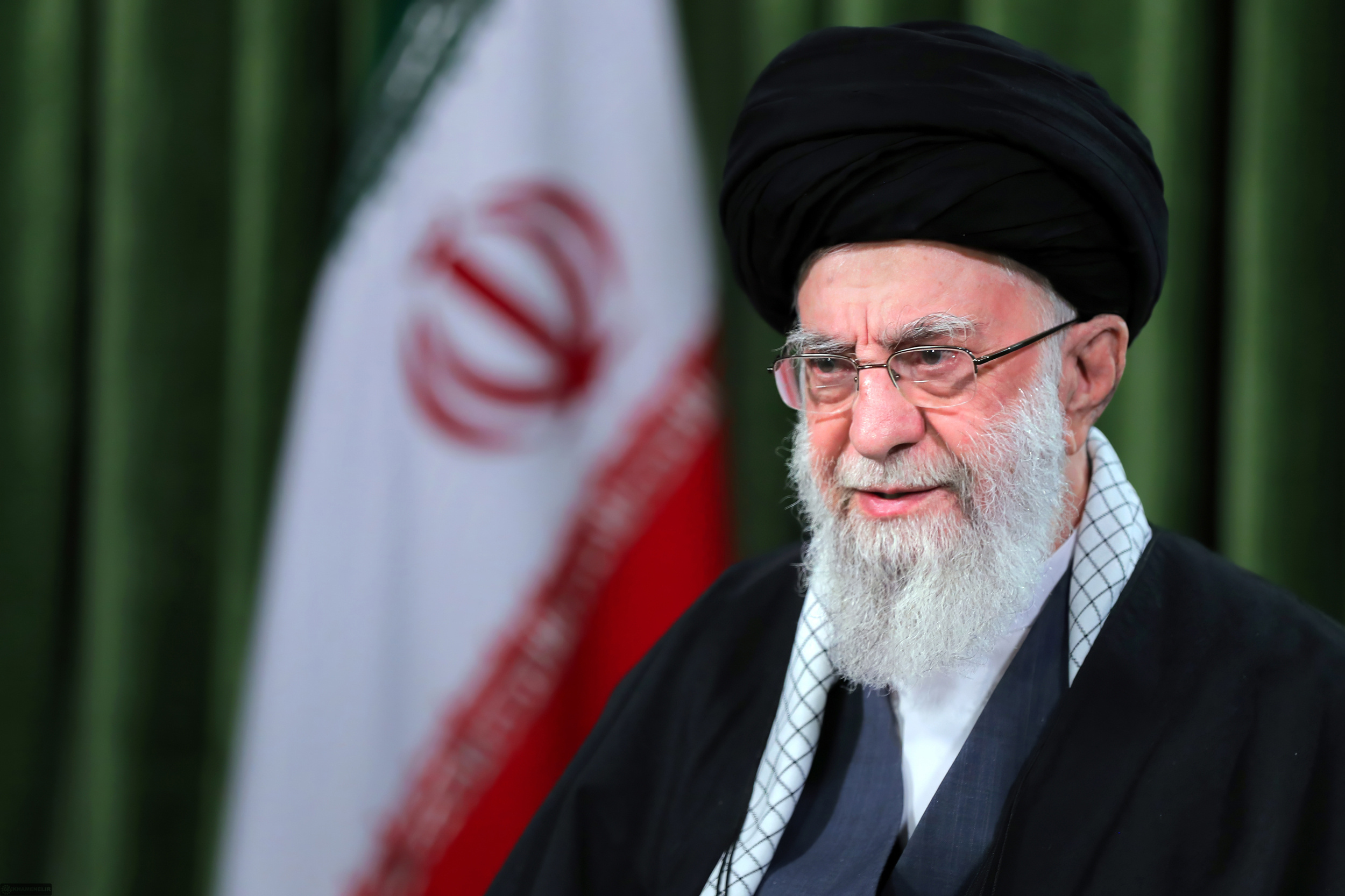 Ali Khamenei pode estar em coma e a ditadura iraniana está omitindo informações