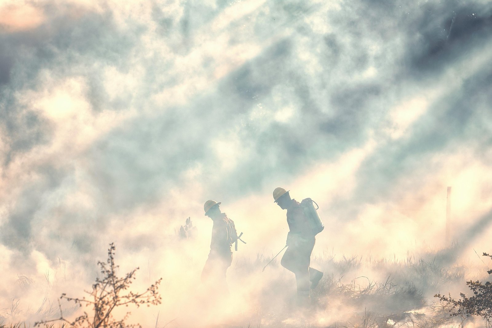 Onda de calor extremo faz eclodir incêndios em Israel