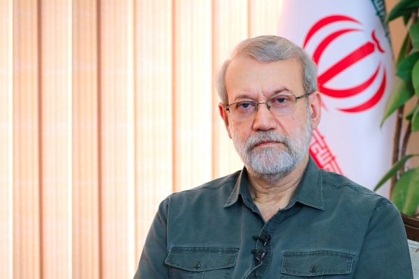 O "líder de facto" do Irã, Ali Larijani, foi eliminado em um ataque aéreo