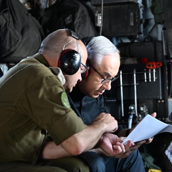 Netanyahu é alvo de protestos violentos