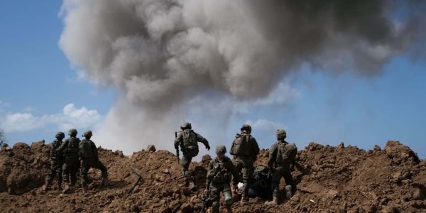 EUA: Irã deverá atacar ao fim do Ramadã