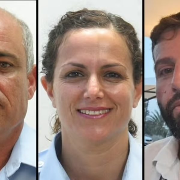 3 policiais assassinados em atentado e ministro de segurança interna busca acusar ministro da defesa