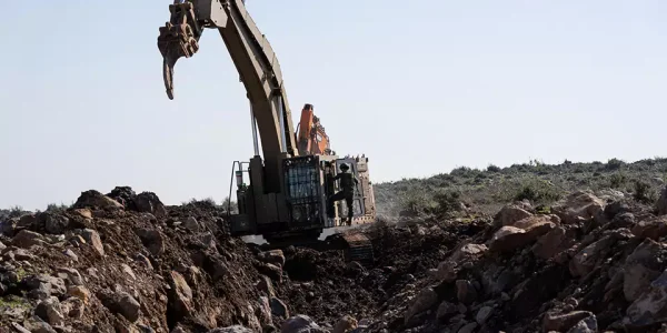 Israel reforça defesa na fronteira com a Síria