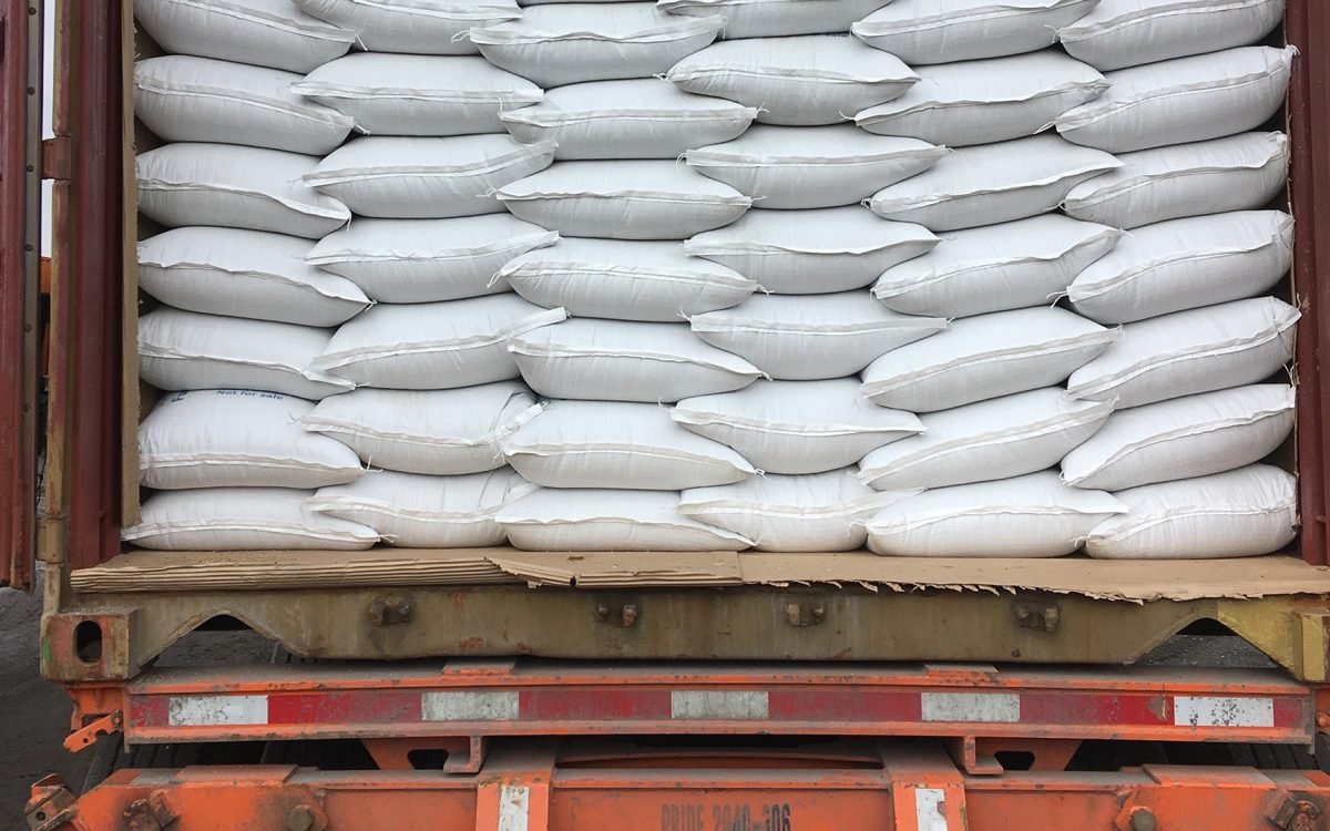 As IDF entregaram mais de 6.000 litros de água e pelo menos 2.300 kg de alimentos para o hospital Shifa