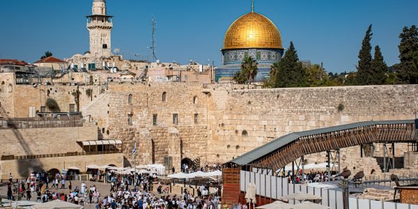 Hipocrisia européia condena Israel e absolve terroristas