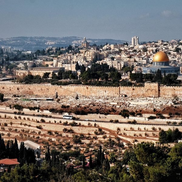 Yom Yerushalayim — O Dia de Jerusalém: Significado Profético e Chamado Espiritual