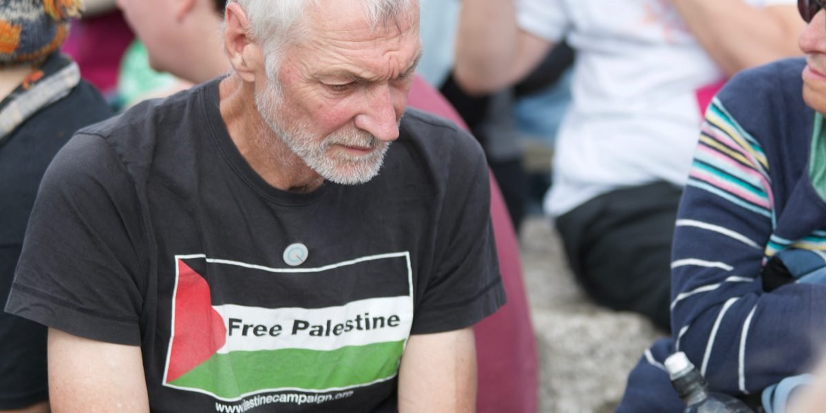 Diplomatas Palestinos Serão Aposentados por Mahmoud Abbas