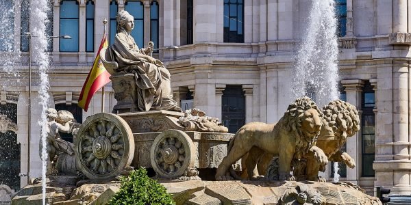 Espanha ataca Israel anunciando que se juntará a Africa do Sul