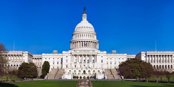 Do rio ao mar, a Palestina será livre, é frase anti-semita